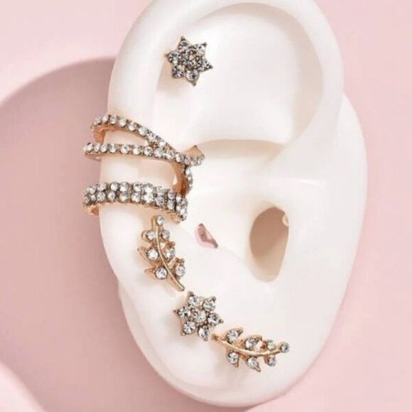 GOLD DIAMOND FLOWER EAR CRAWLER AND DIAMOND EAR CUFFS- 6 PIECES - Picture 4 of 5